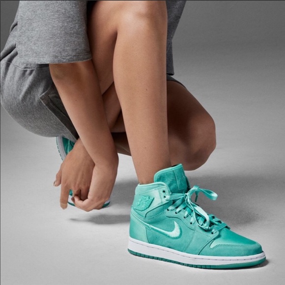 Nike Shoes - NWT Nike Air Jordan 1 Retro Satin Pack